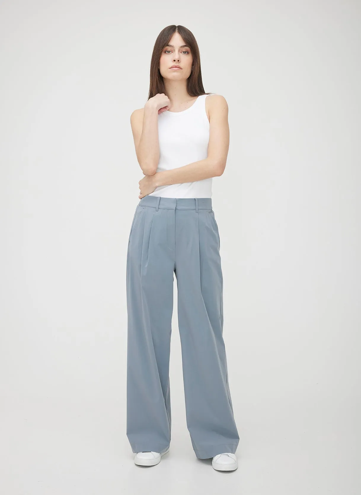 Chloe High Waisted Pleated Trousers