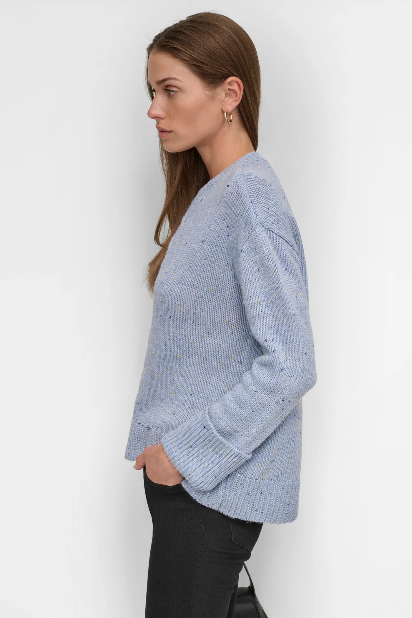 CHUNKY CREW NECK WITH HIGH LOW HEM