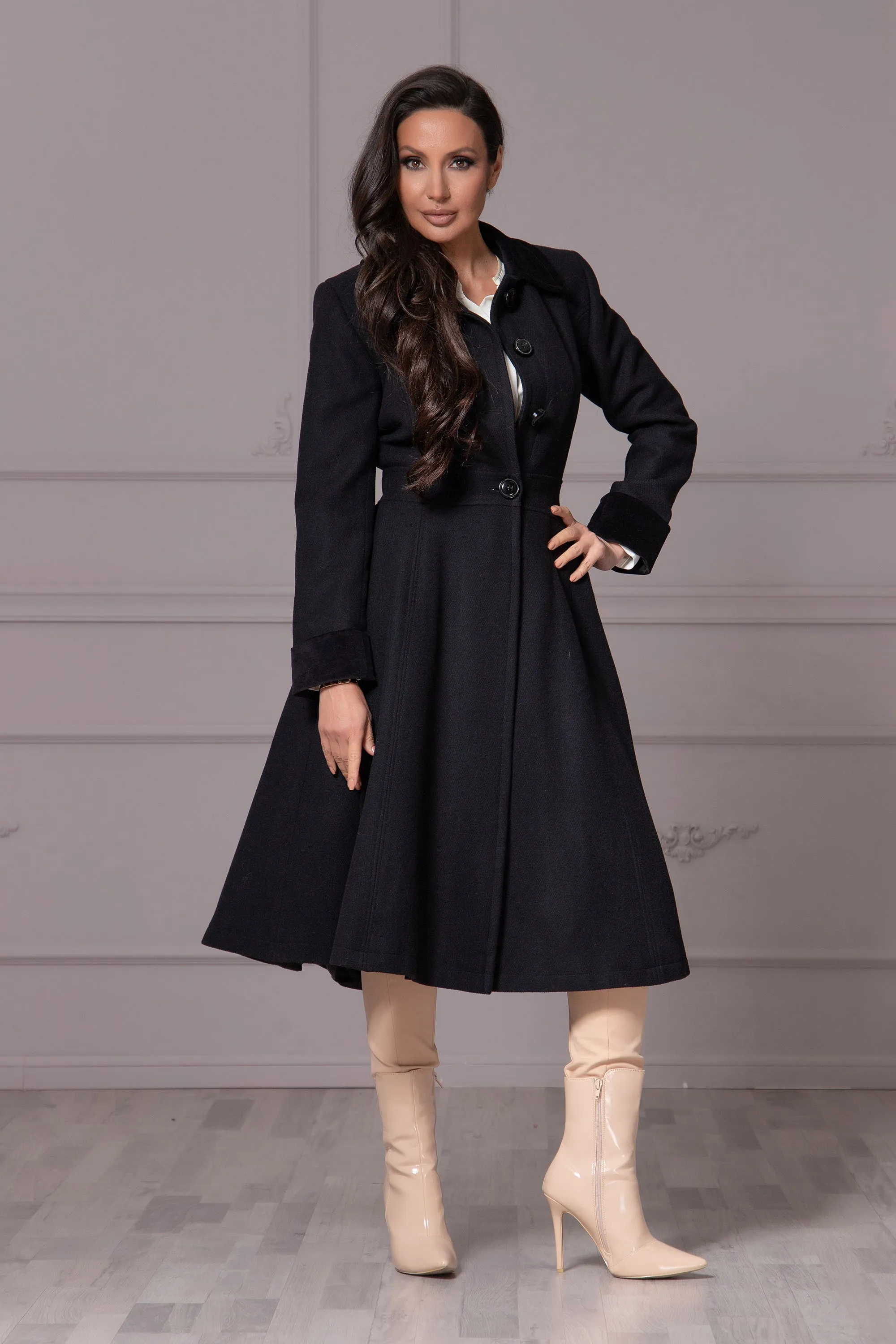VELVET LAPEL & CUFFS COAT