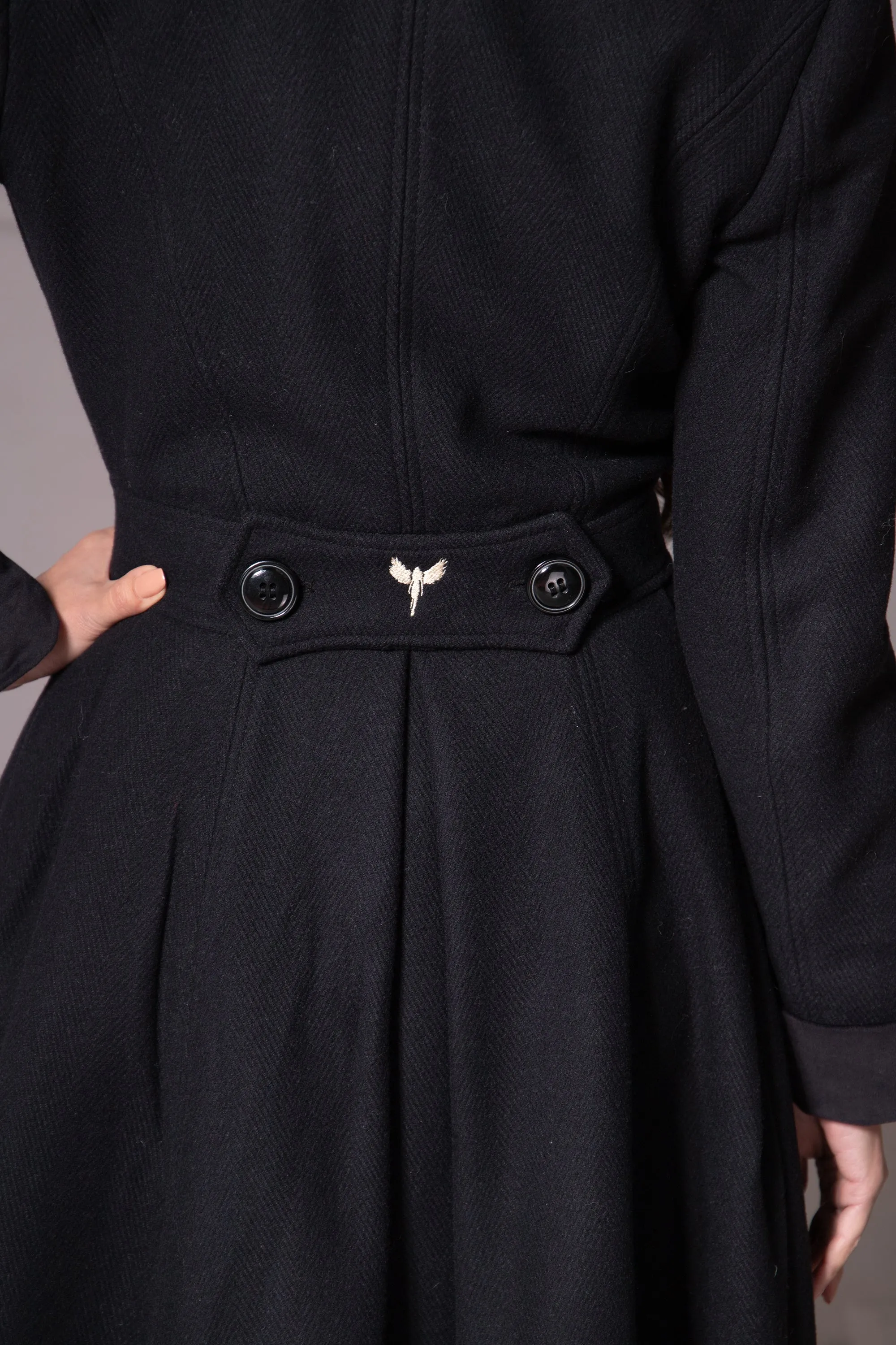 VELVET LAPEL & CUFFS COAT