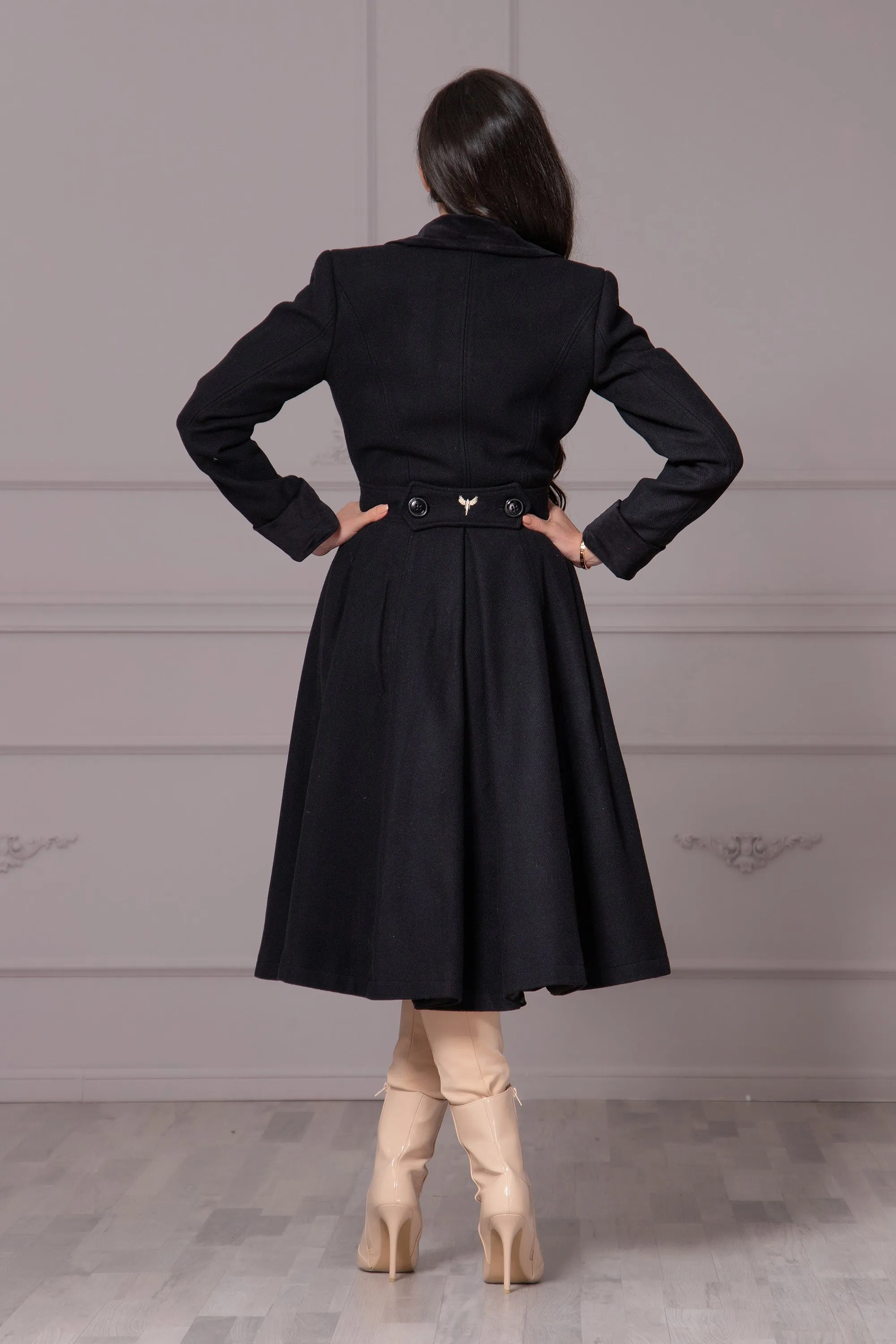 VELVET LAPEL & CUFFS COAT