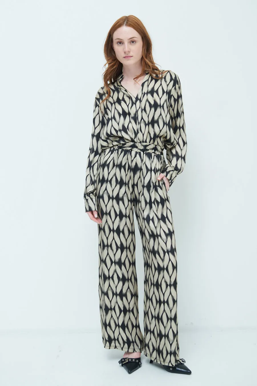 Wide-leg patterned trousers wholesale
